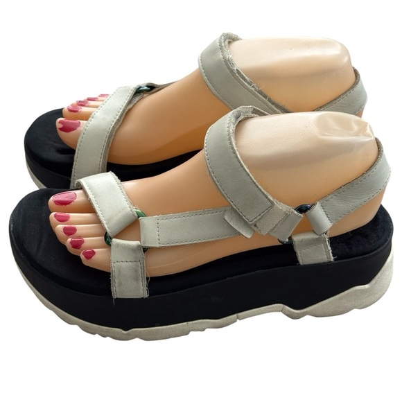TEVA Leather Sandals Size 8 Zamora Adjustable Open Toe Strappy Cushioned - Picture 1 of 11